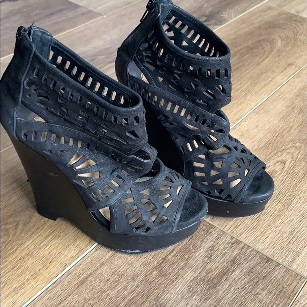 Gianni Bini black wedges